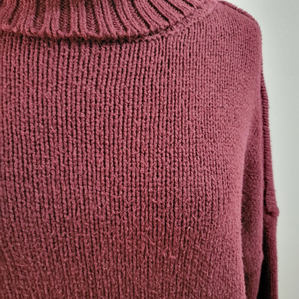 Old Navy Maroon Turtleneck High Low Knit Sweater Large - Picture 2 of 6